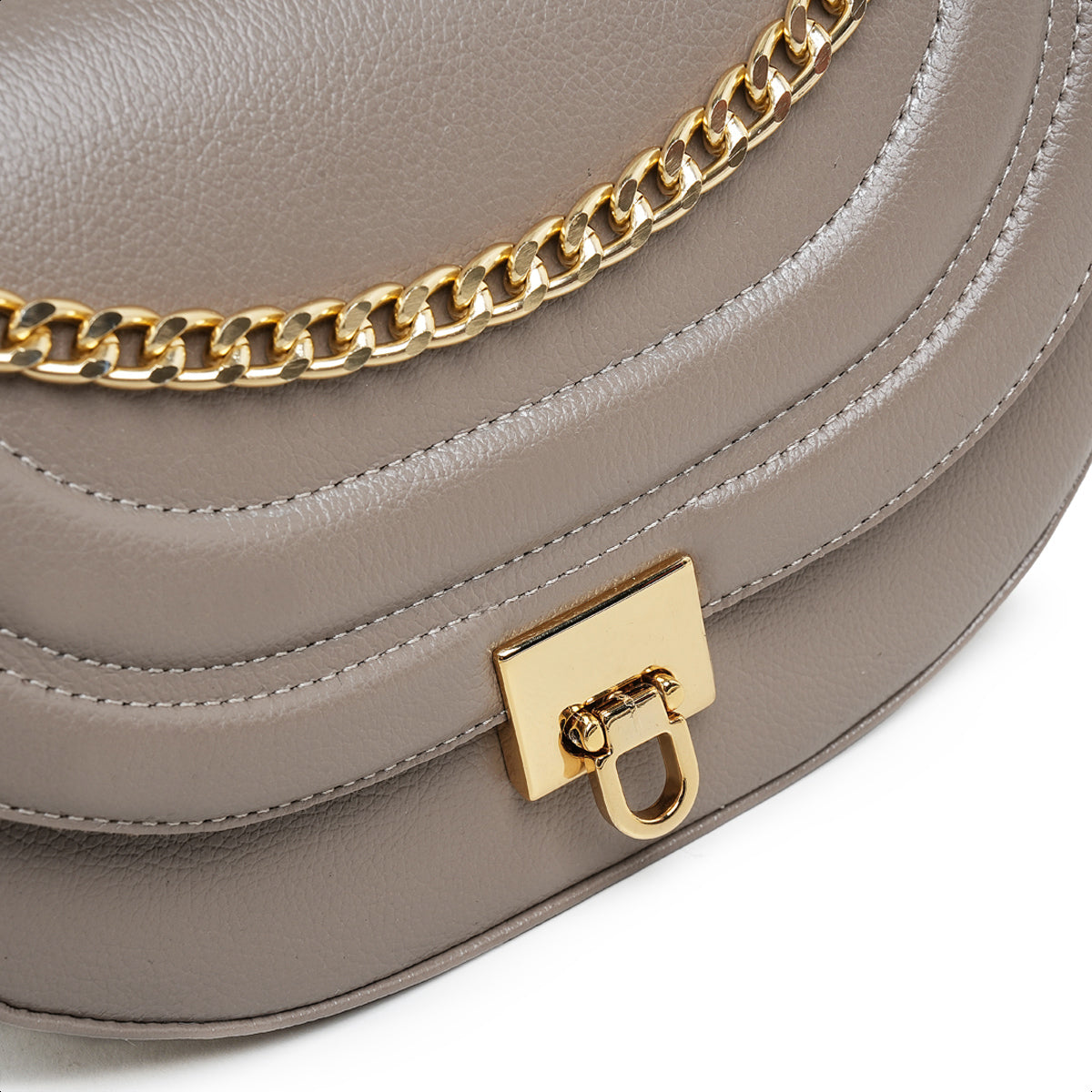 Bolsa Íris Mini Bag Meia Lua Couro Fendi